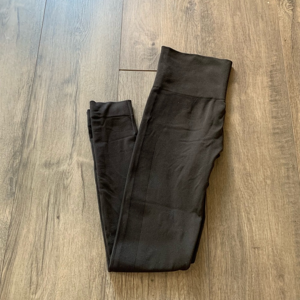 Set Active espresso leggings